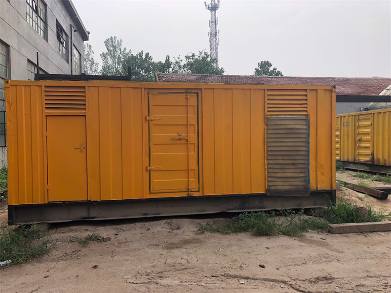 临桂柴油发电机如何判断新机油是否已经完全充满机油滤清器？