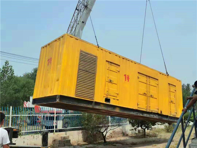 临桂300KW柴油发电机组油耗是多少？