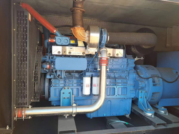 临桂燃油消耗率与进气温度的具体关系是什么？